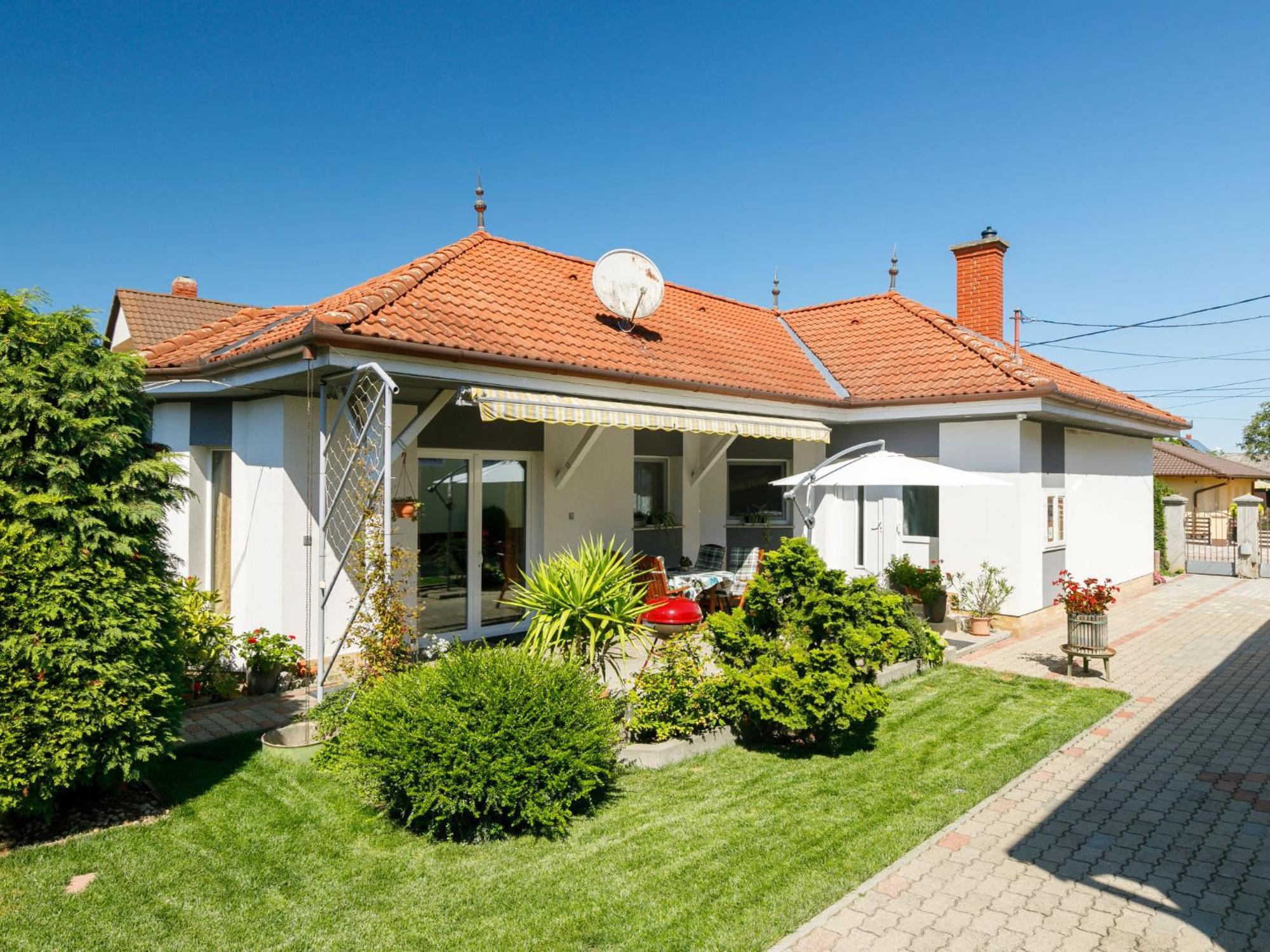 Holiday Home Ildiko By Interhome Balatonlelle Extérieur photo